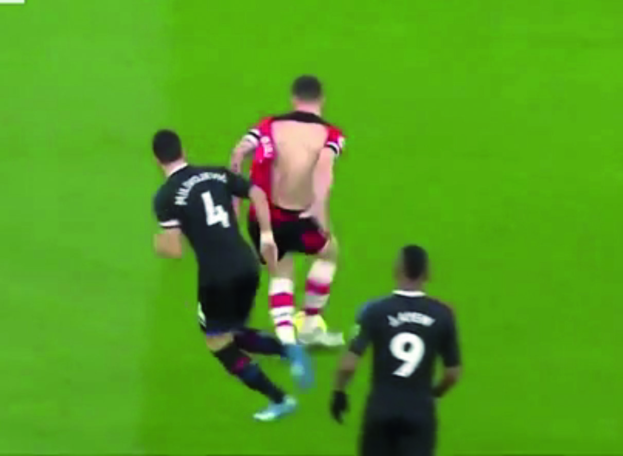 Миливојевић бриљирао у Саутемптону: Цепање дреса, па асистенција 